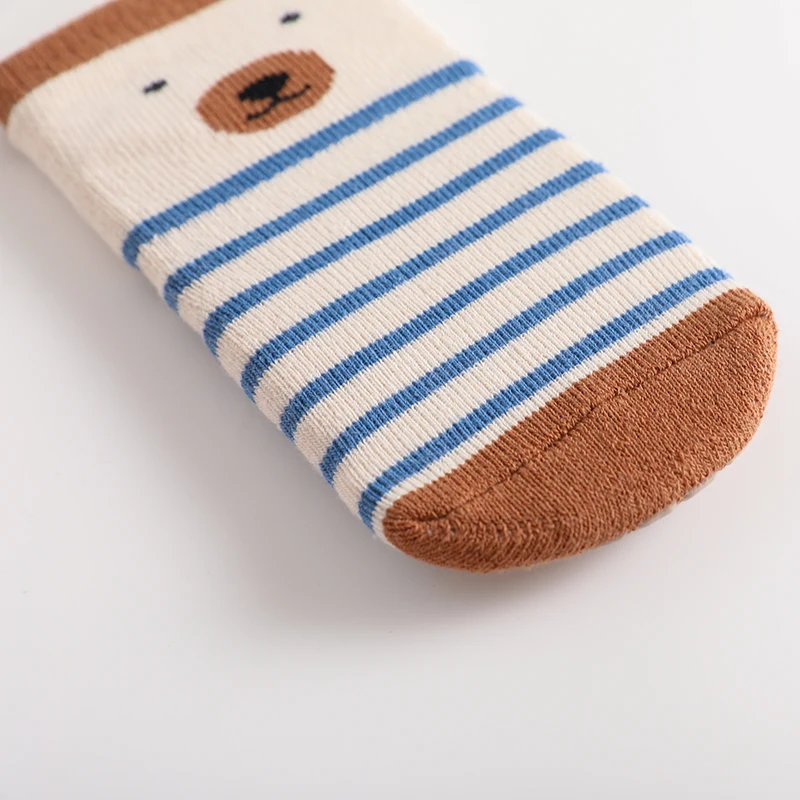 5 pares/lote Bebê Inverno Almofada Meias Cartoon Animais Criança Não-Slip Espessado Terry Meias Unisex Crianças 0-5T Quente Piso Meias