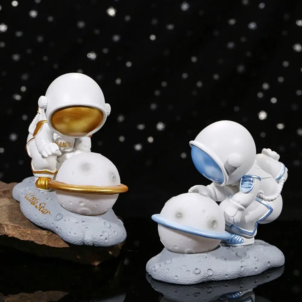 

Creative Astronaut Night Light Portable Cute Desktop Luminous Planet Lamp Cartoon Exquisite Sleeping Lamp Birthday