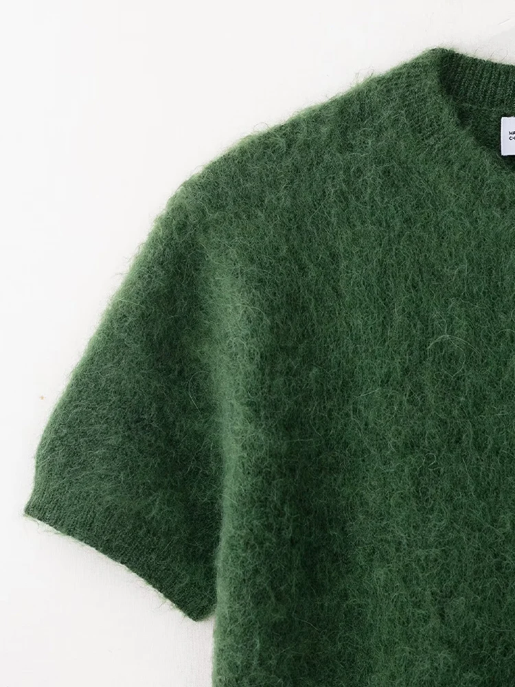 Europejski i amerykański styl, nowości na jesień 2025, odzież damska, dopasowana dzianinowa kurtka z okrągłym dekoltem, zapinana na guziki, z krótkim rękawem.