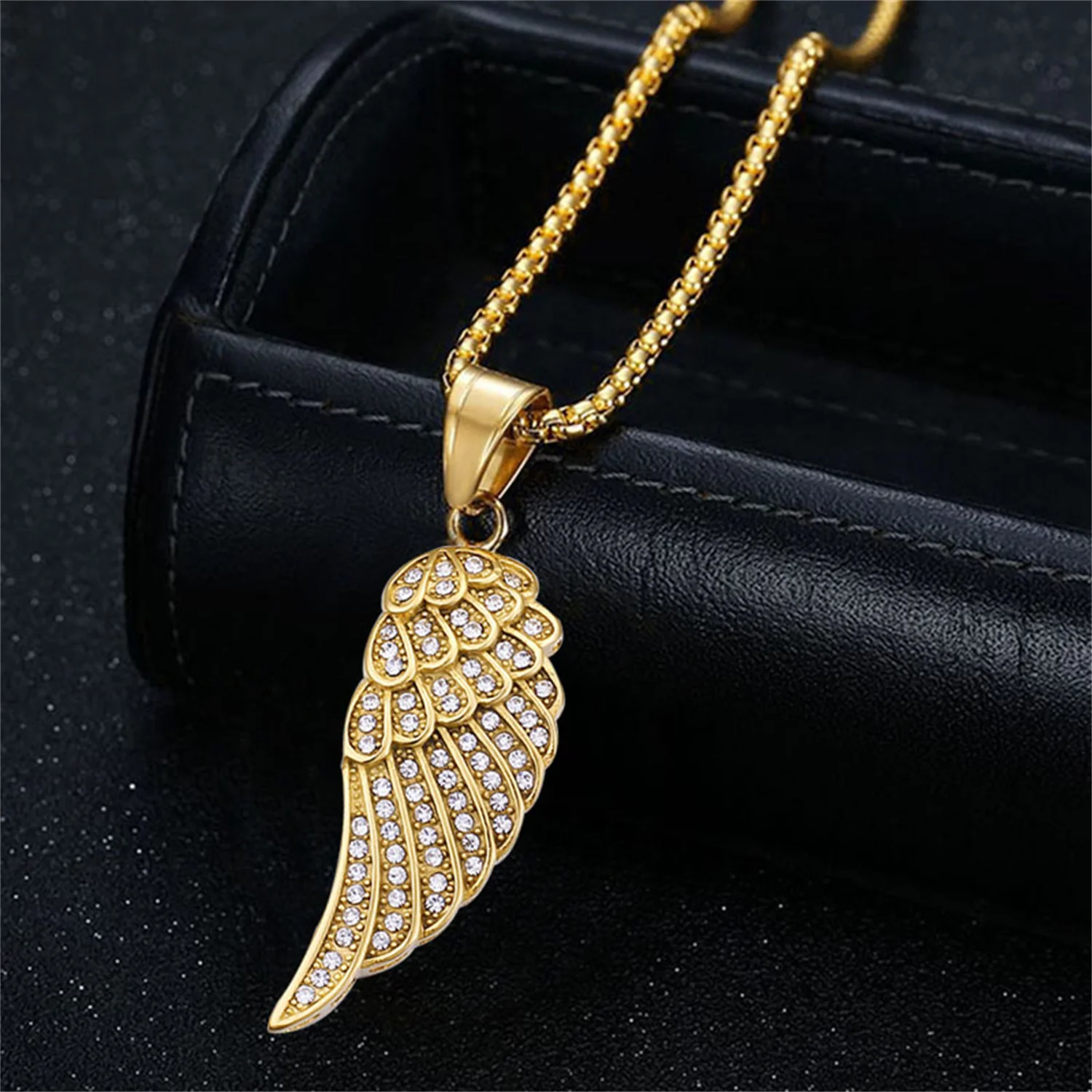 Hip Hop Iced Out Bling Angel Wing Pendant Dropshipping Gold Color Stainless Steel Rapper Necklace for Men Hiphop Jewelry Gift