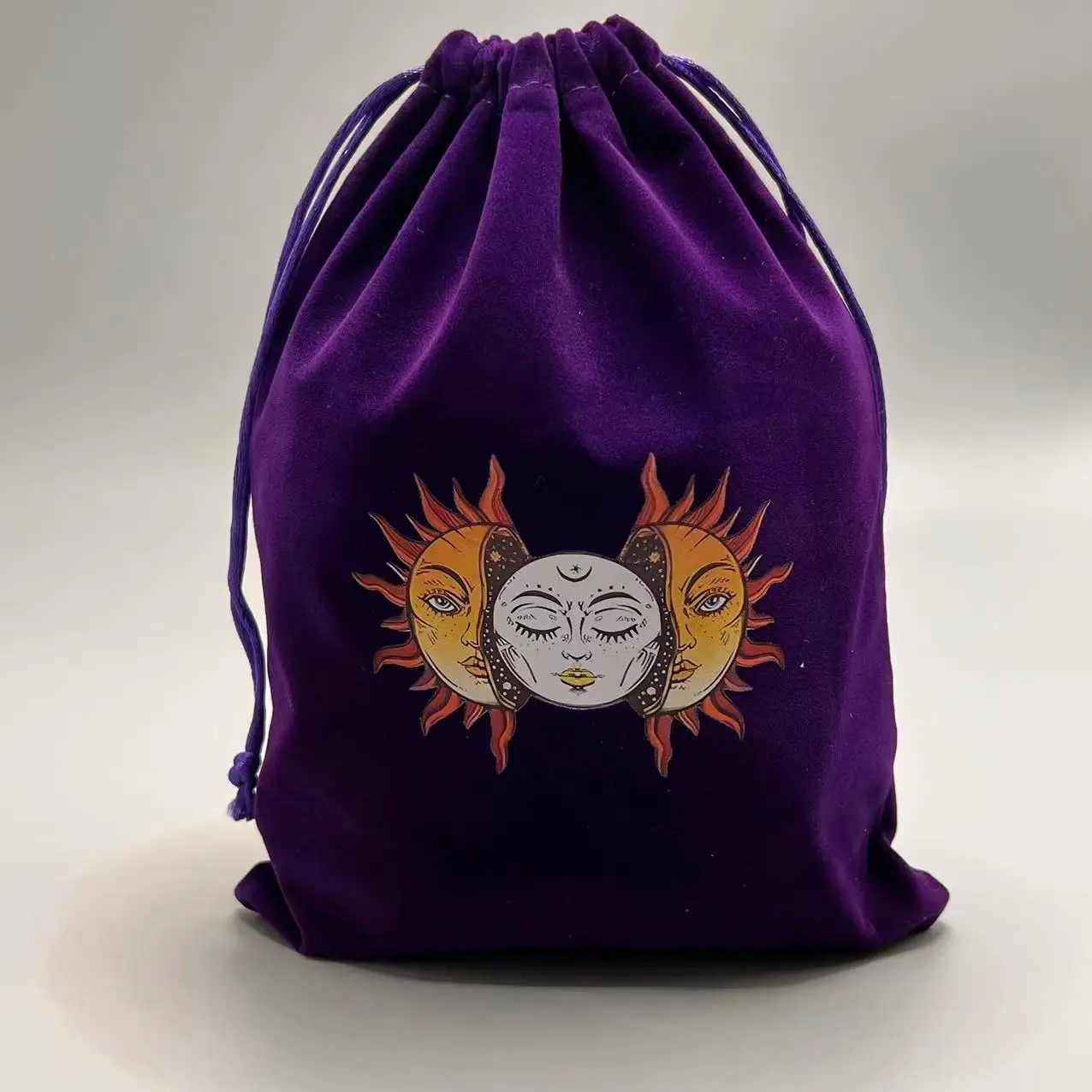 Velvet Moon e Sun Tarot Storage Bag, Bordado Drawstring Pacote, Board Game Cards, Feitiçaria Suprimentos, Altar Pouch, 1Pc