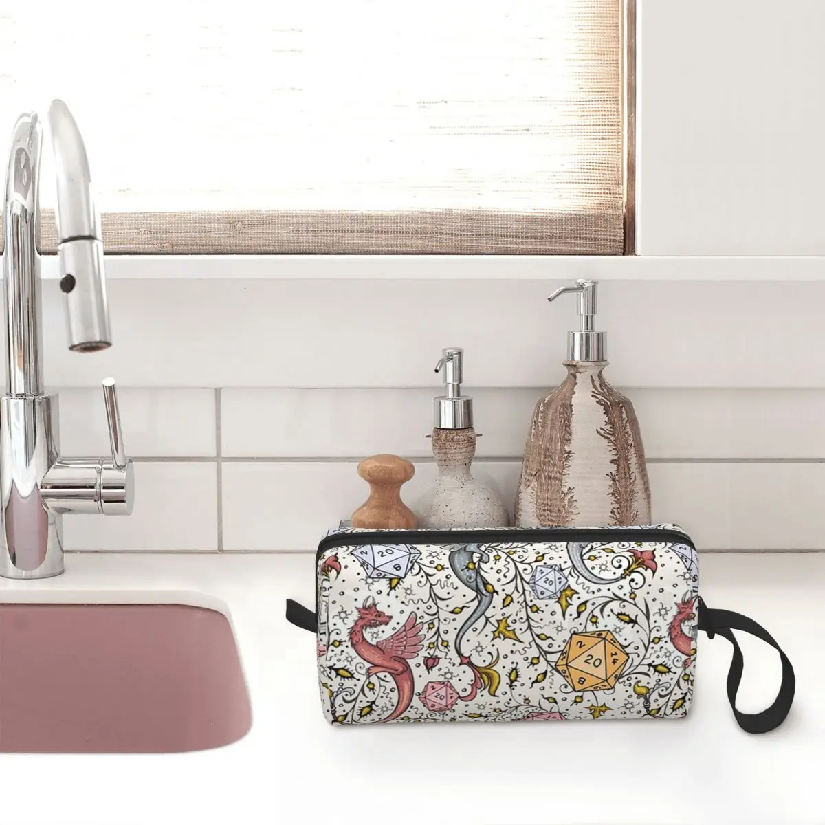Medieval Dragon And D20 Dice Dnd Pattern Makeup Bag Cosmetic Organizer Toiletry Cosmetic Bag for Women Beauty Travel Pencil Case
