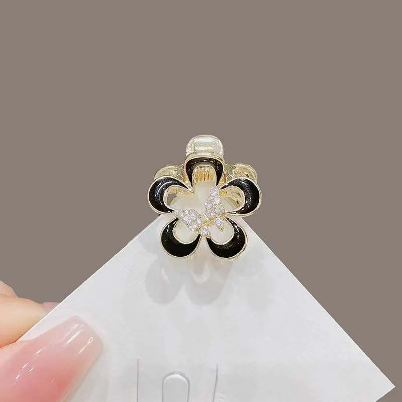 Koreanische Süße Kristall-Schmetterling & Blumen Mini-Haarspangen - 5-Blütenblatt Kleine Haarklammern für Pony, Zierliche Alltags-Haarnadeln