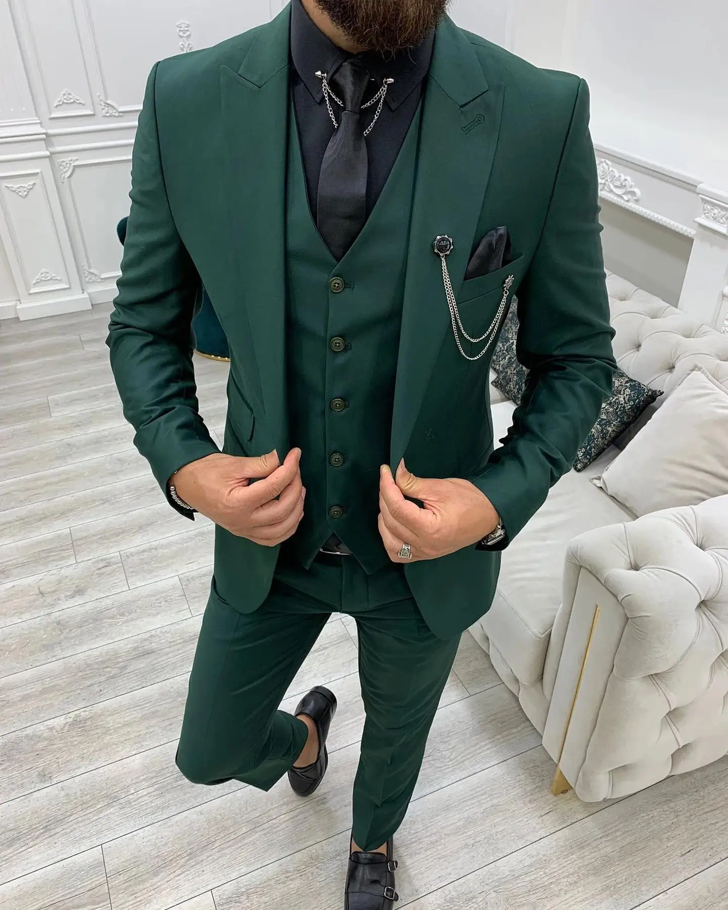 New Design Slim Fit Men Suit Blue Peak Lapel Bridegroom Tuxedo 3 Pcs (Blazer+Pant+Vest)Custom Made Wedding For Man Suit