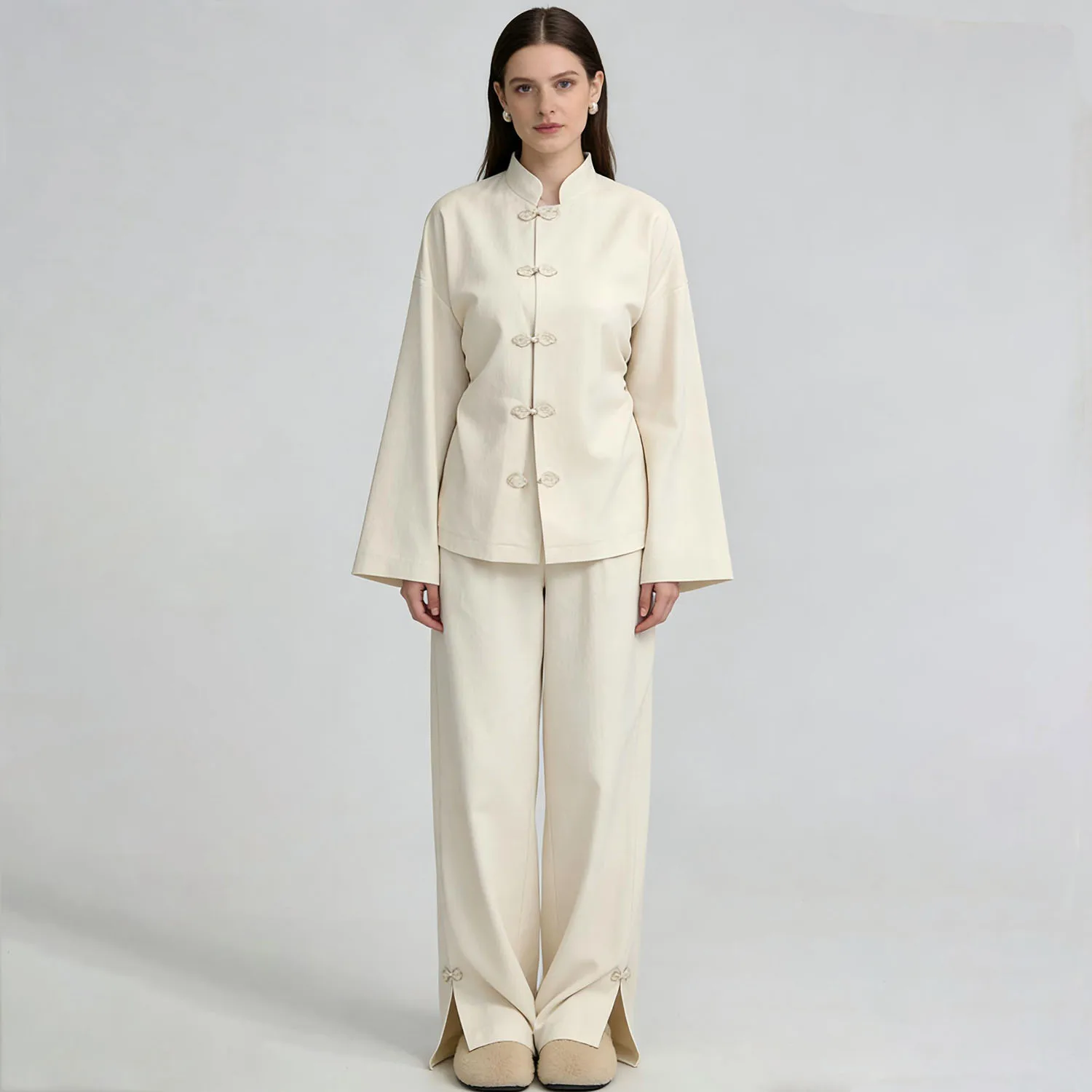 

Женский льняной комплект LIMO: рубашка с воротником-стойкой и длинными рукавами в стиле ретро и брюки с широкими штанинами, летняя комфортная дышащая повседневная одежда