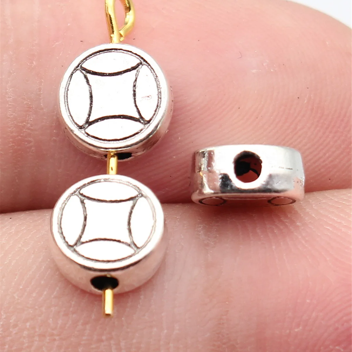 20pcs 7.8x7.8x3.6mm 2 Colors Double-Sided Round Coin Pattern Small Hole Bead Jewelry Accessories