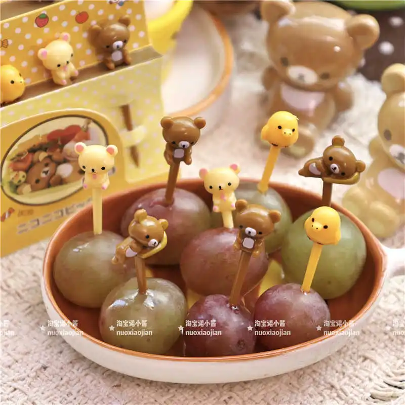 Nette 8er-pack Rilakkuma Mini Puppe Kunststoff Obst Dessert Gabel Ornamente Nette Kiiroito Hause Geburtstag Party Dekoration Obst gabel Neue