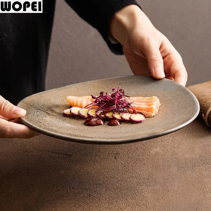 Rusty Glazed Ceramic Triangular Plate Creative Steak Plate Pasta Dessert Dish Sushi Dish Serving Plate Restaurant Tableware
