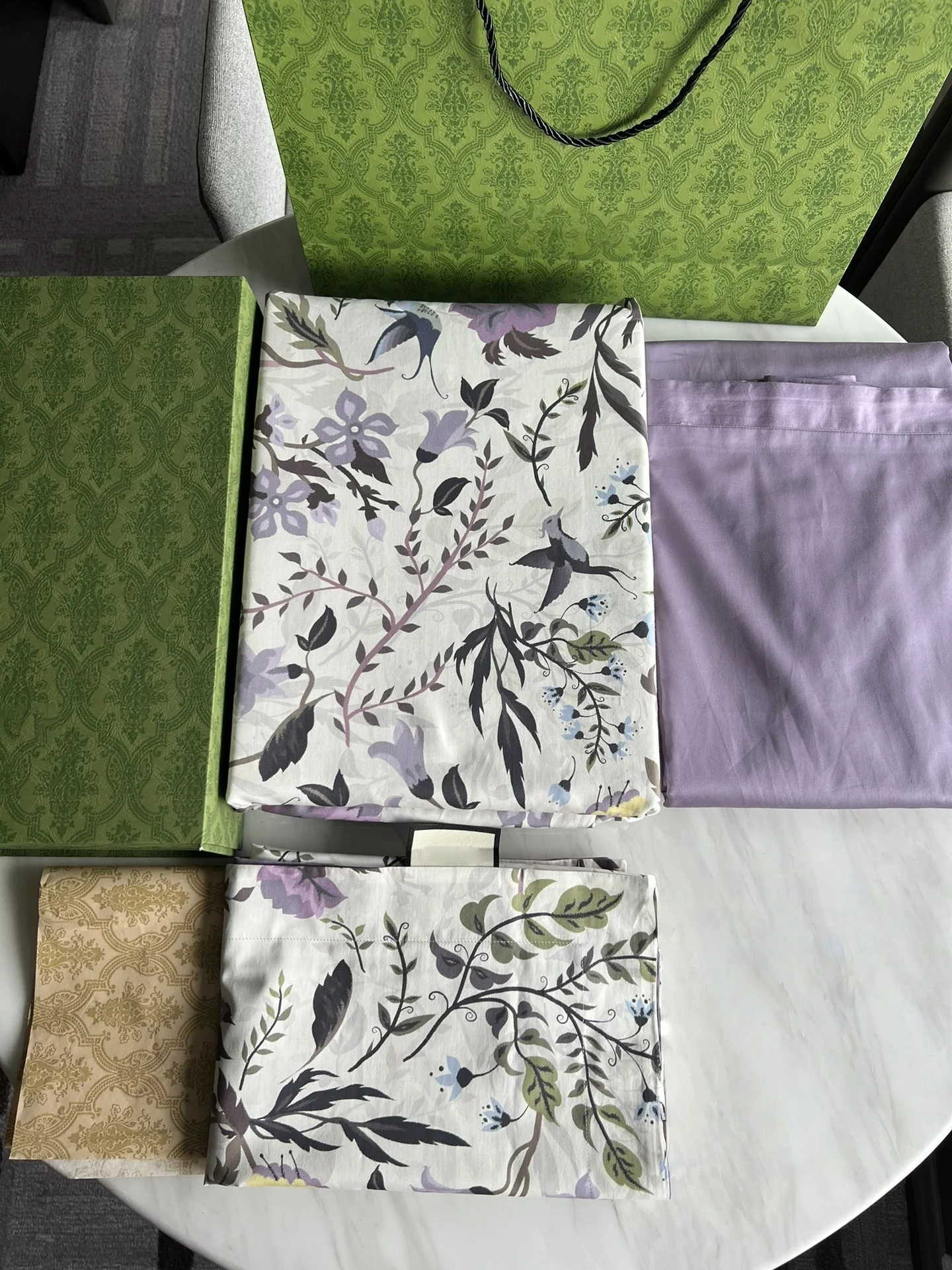 

High-End G-Series Misty Lavender Bed Set: Supremely Soft Fabric! Must-Home Viral Item. Perfect Comfort Gift for Any Occasion.