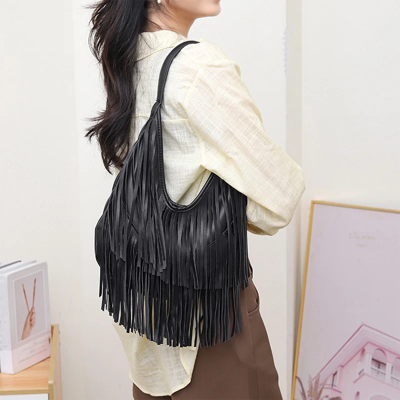 

Long Tassel Women Leather Bohemian Style Tassel Shoulder Bag Fringe Hobos Armpit Bag Large Capacity Travel Female Tote Handbag