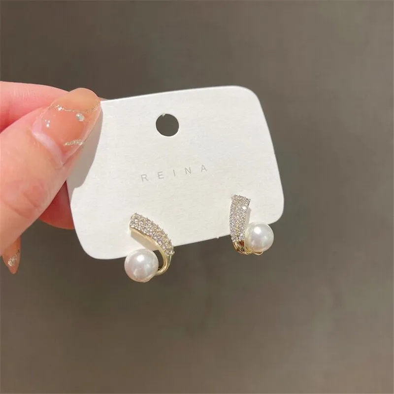 Французские-легкие-роскошные-серьги-гвоздики-с-жемчугом-и-кристаллами-для-женщин-корейские-изысканные-серьги-с-цирконием-вечерние-рождественские-украшения-подарок