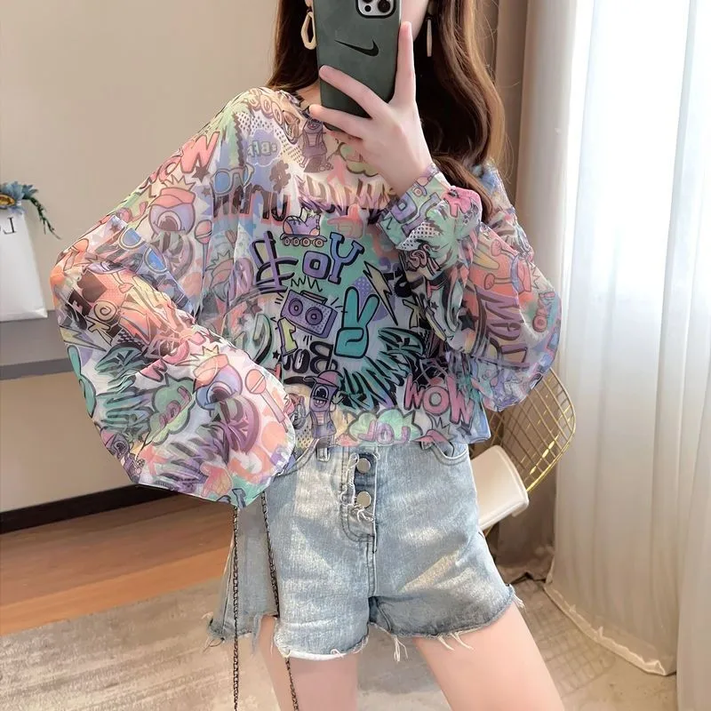Women's lady Sunscreen Mesh T-Shirt - Ice Silk Long Graffi printing Sleeve Slim Fit for Summer BeachWear cover ups size XL