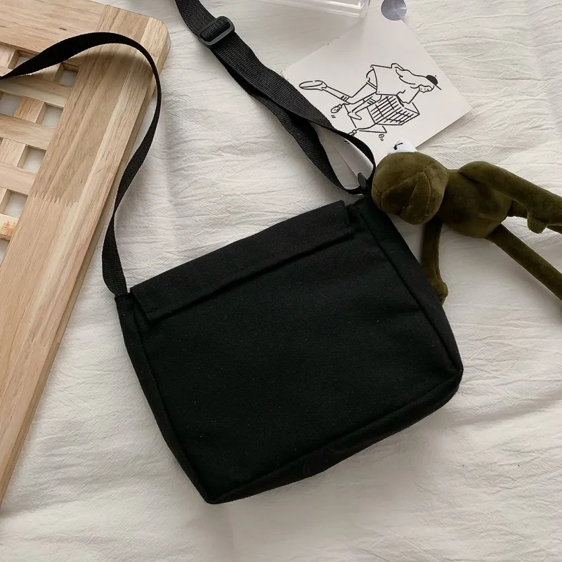 Stylish Lightweight Crossbody Handbag - Solid Color, Adjustable Strap, Secure Zipper