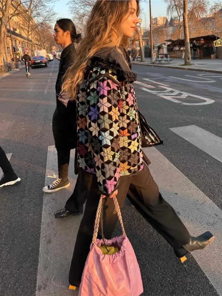 Abrigos coloridos con estampado Hexagonal para mujer, Chaqueta de algodón acolchada, ropa de calle con bolsillos, ropa de otoño e invierno, 2024