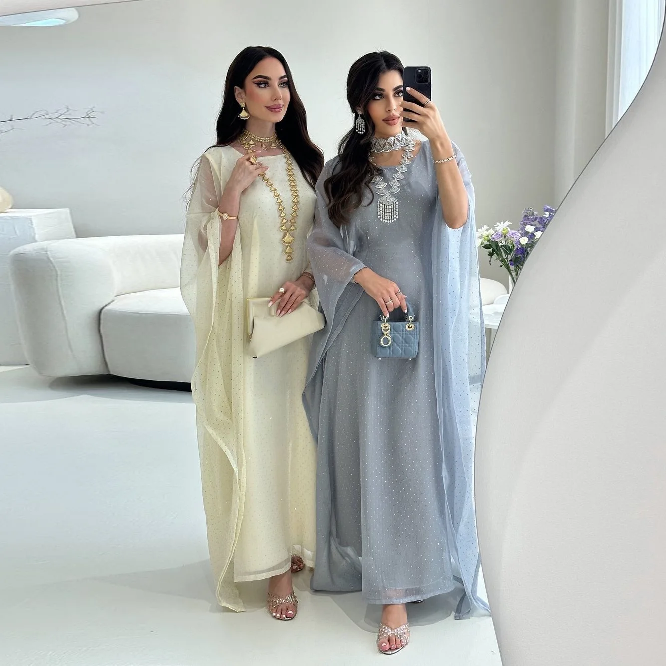 

New Luxury Dubai Abayas for Women Muslim Modest Dress Batwing Sleeve Jalabiya Kebaya Eid Djellaba Caftan Marocain Femme Kaftan