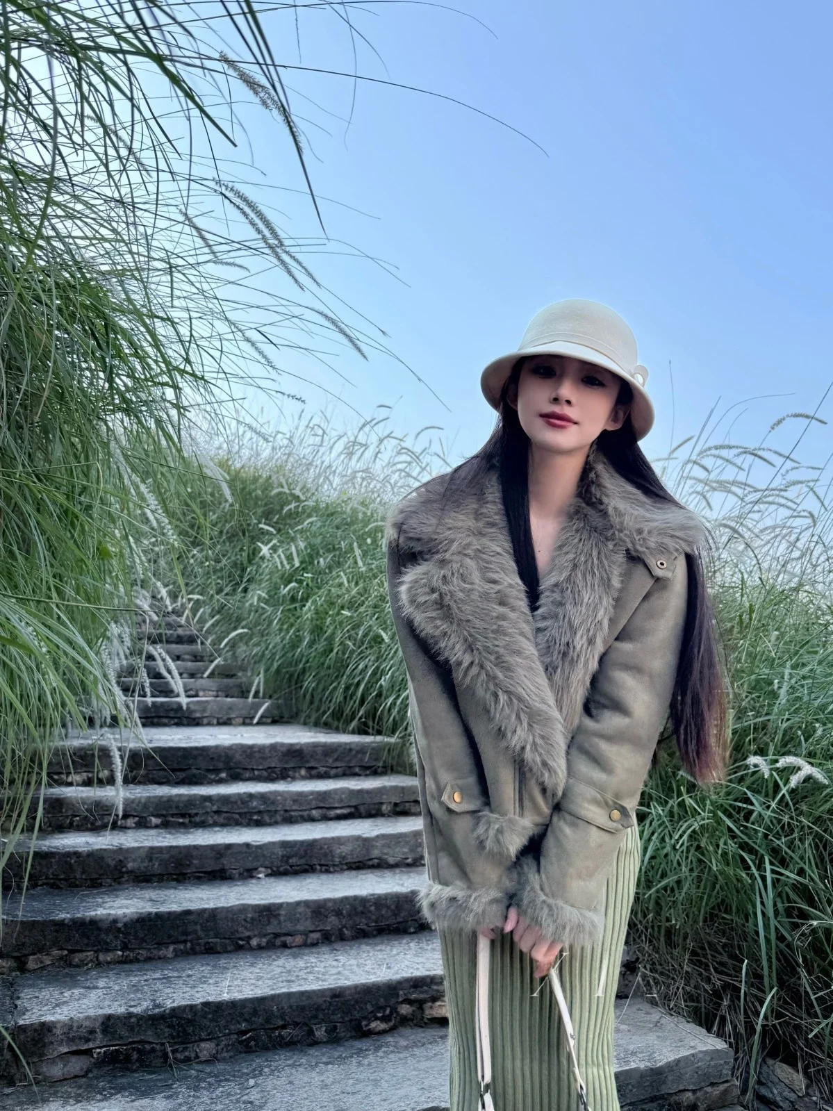 Casaco de Couro Feminino SIMONA Thiened Retro, Novo, Quente, Estilo Tubo Reto, com Zíper