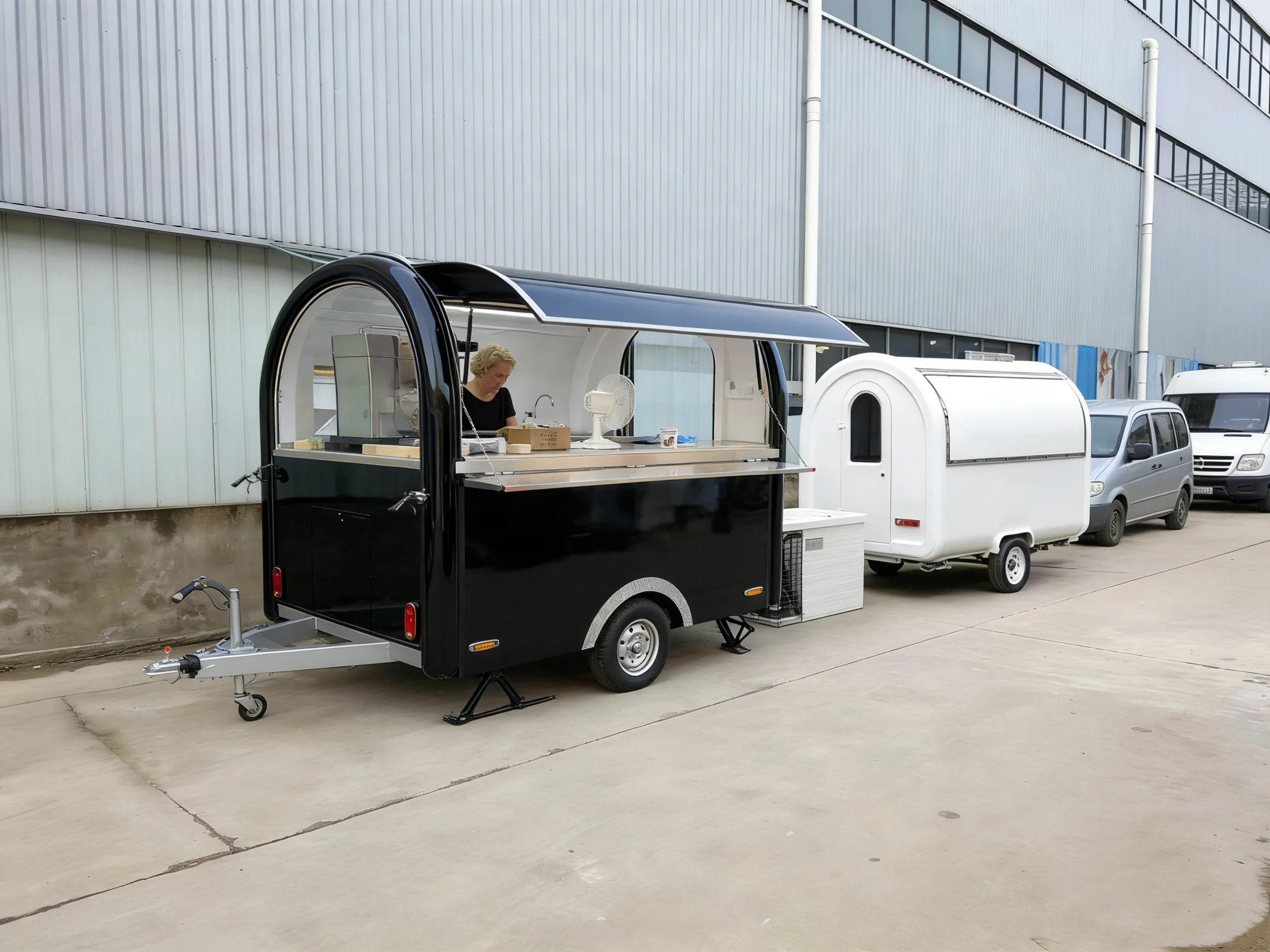 Mobile Fast Food Truck Trailer Cart Price Customized Mobile Restaurant Small Water Pump Kiosk Bar Mobile Restaurant