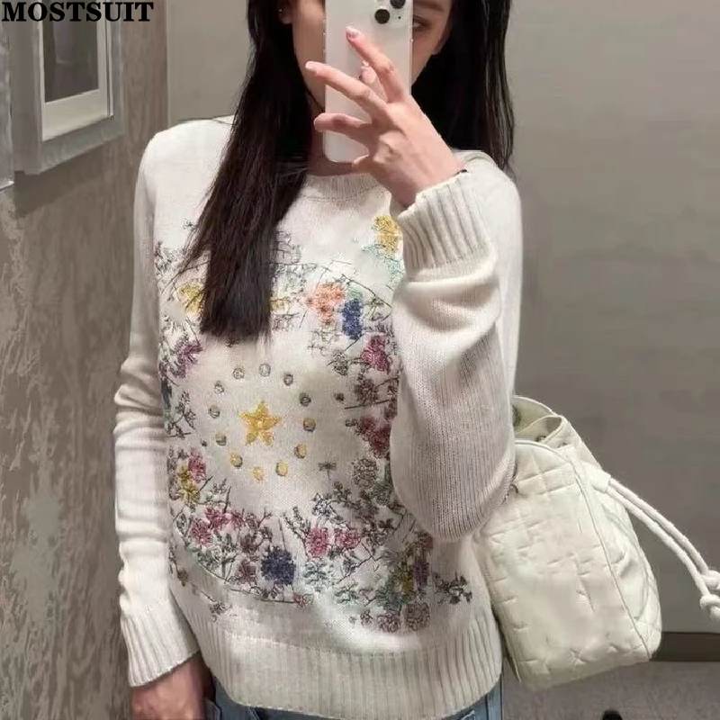 

Vintage Embroidered Knit Sweater Tops Women Autumn Winter Long Sleeve O-neck Pullovers Elegant Stylish Chic Fashion Jumpers
