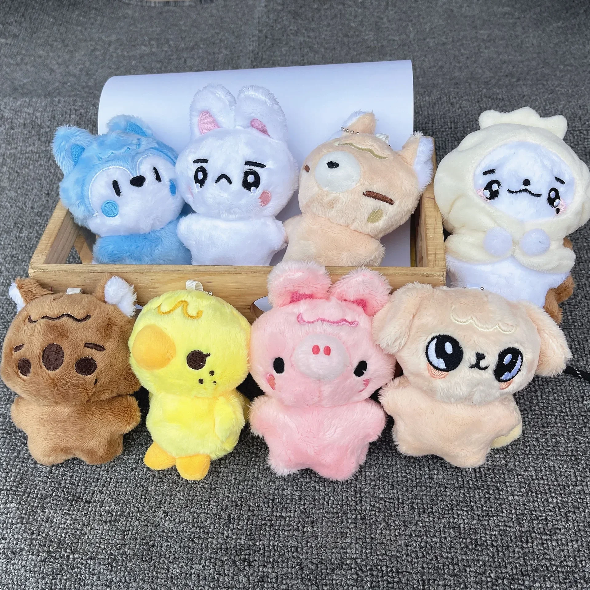 10cm animal brinquedo de pelúcia chaveiro bang chan changbin hyun jin felix lee sabe roupas decoração coleção modelo amigo criança gif