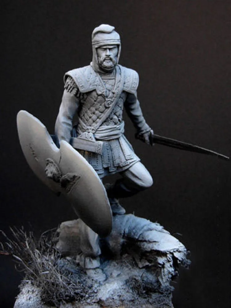 Unpainted Kit 1/24 75mm  War Persian Warrior with base and sword  Resin Figure miniature garage kit