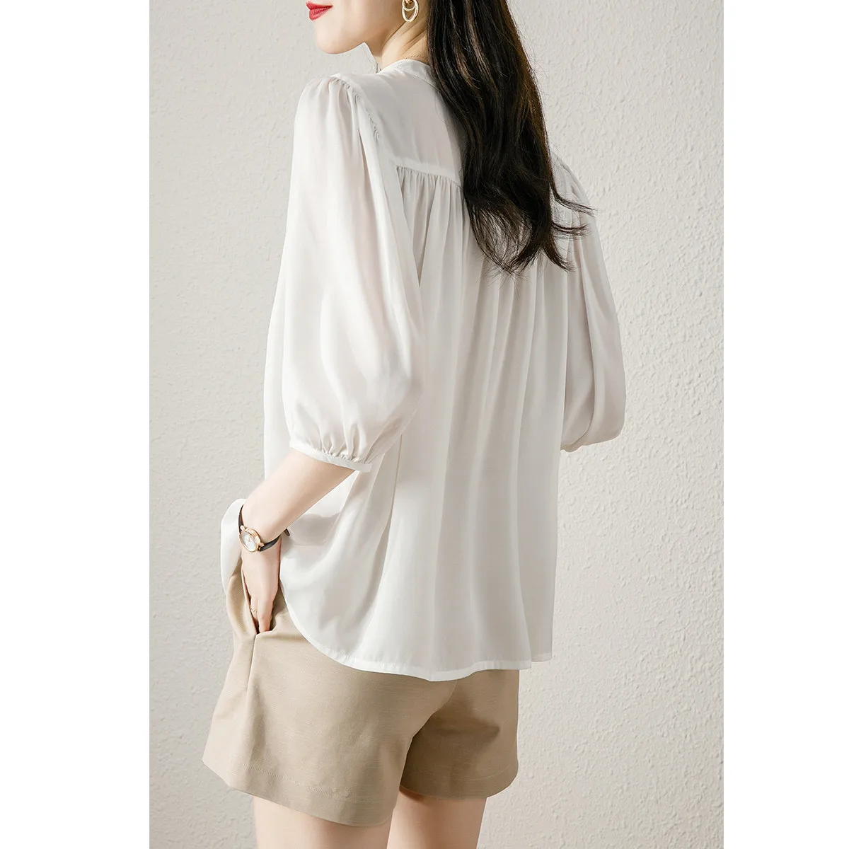 LOUIS YAO V-neck Chiffon Shirt 2025 Summer Fashion Commuter Simple Solid Color Loose Seven Sleeve Shirt Women's Shirt
