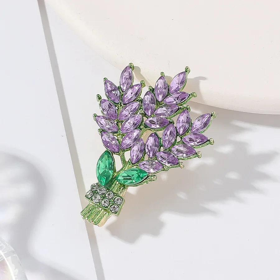 Romantic Purple Lavender Flower Brooch For Women Clothing Pins Fashion Rhinestone Flower Bouquet Brooch Party Jewelry Lady Gifts