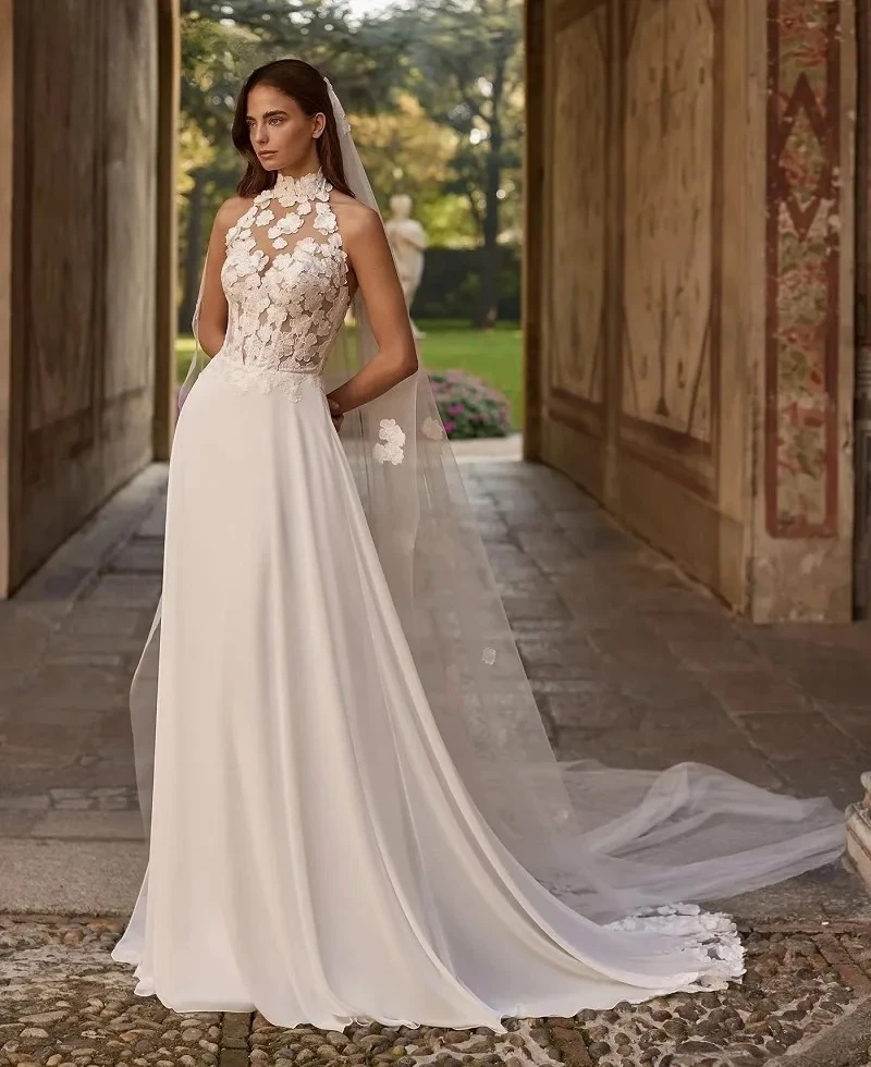 Customized A Line Lace Halter Neck Sleeveless Zipper Wedding Dress Simple Elegant Bridal Gown Custom Size for Wedding Reception