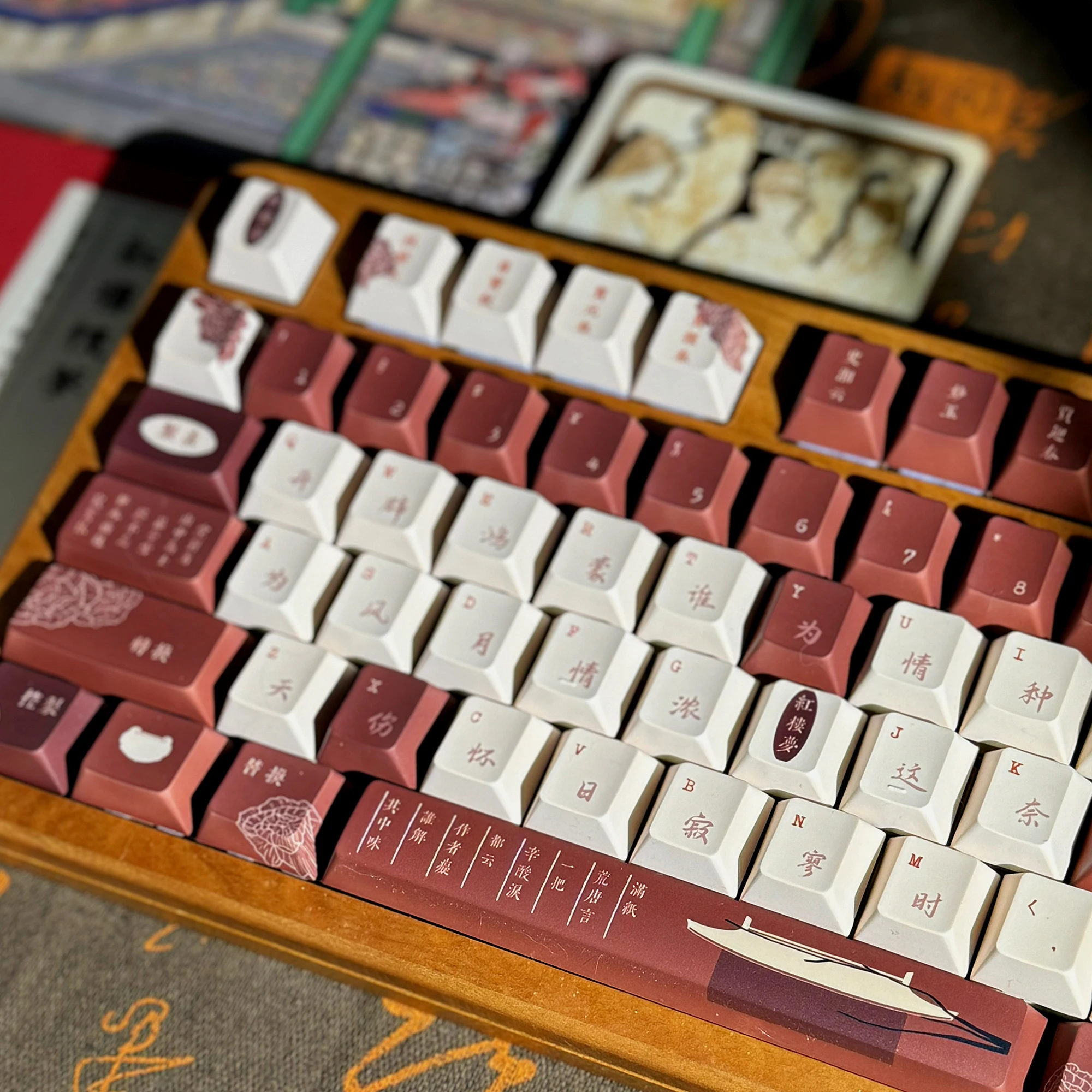 

Guofeng Keycap Red Mansion Dream Five-sided Sublimation 140 Keys New Original Height PBT Mechanical Keyboard