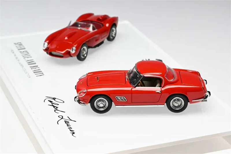 

1:64 California & 250 Testa Twin Cars Set Rossa Limited399 Diecast Collector's Vehicle Model Car