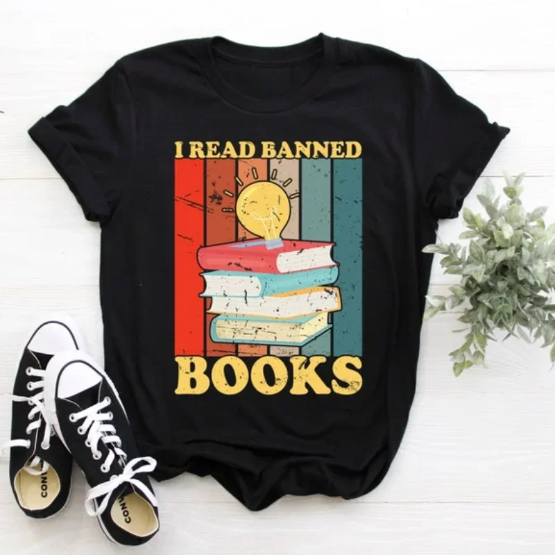 I Read Banned Books Funny Bookworm Cotton T-Shirt Book Lover Gift Retro Vintage Tee Aesthetic Clothes Summer Women Clothes Tops