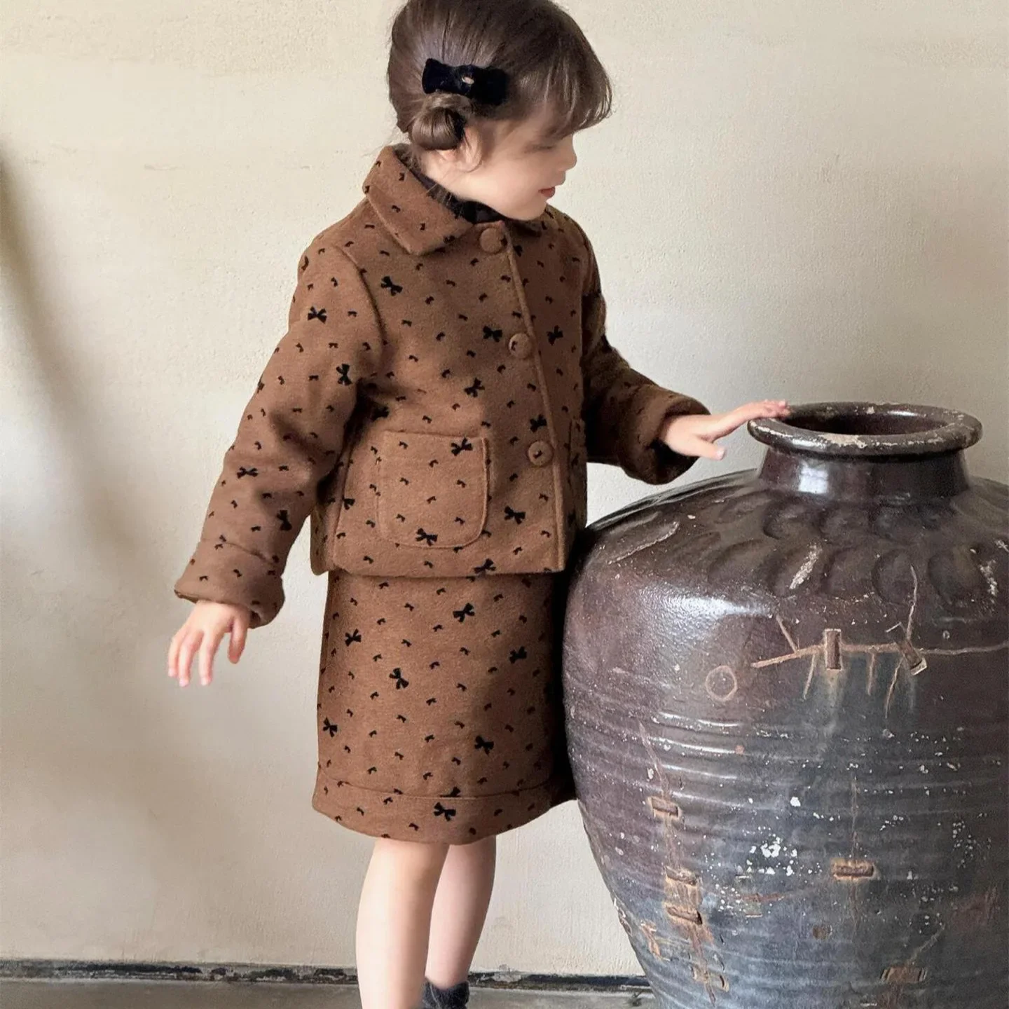 Girls Suit 2024 Winter New Childrens Wear Korean Baby Girl Coffee Color Woolen Cotton Jacket Thickened Half Skirt Two-piece Set