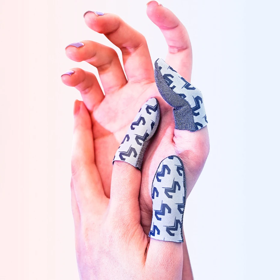 Gaming finger covers, breathable and sweat resistant gaming gloves with touch screen finger covers, gaming finger covers: sensit