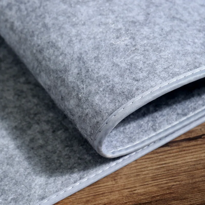 قطعة واحدة من حصيرة ورأى الخط، وسادة مكتب سميكة للرسم الصيني/الياباني وكتابة حبر سومي على ورق شوان، واقي رمادي، فوتريين