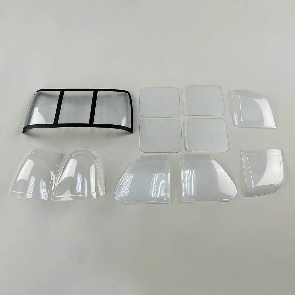 Peças de Reposição para Fuselagem Roban 600 Tamanho MH-60 - Tampa da Frente, Janela, Trem de Pouso, Espaçadores de Madeira