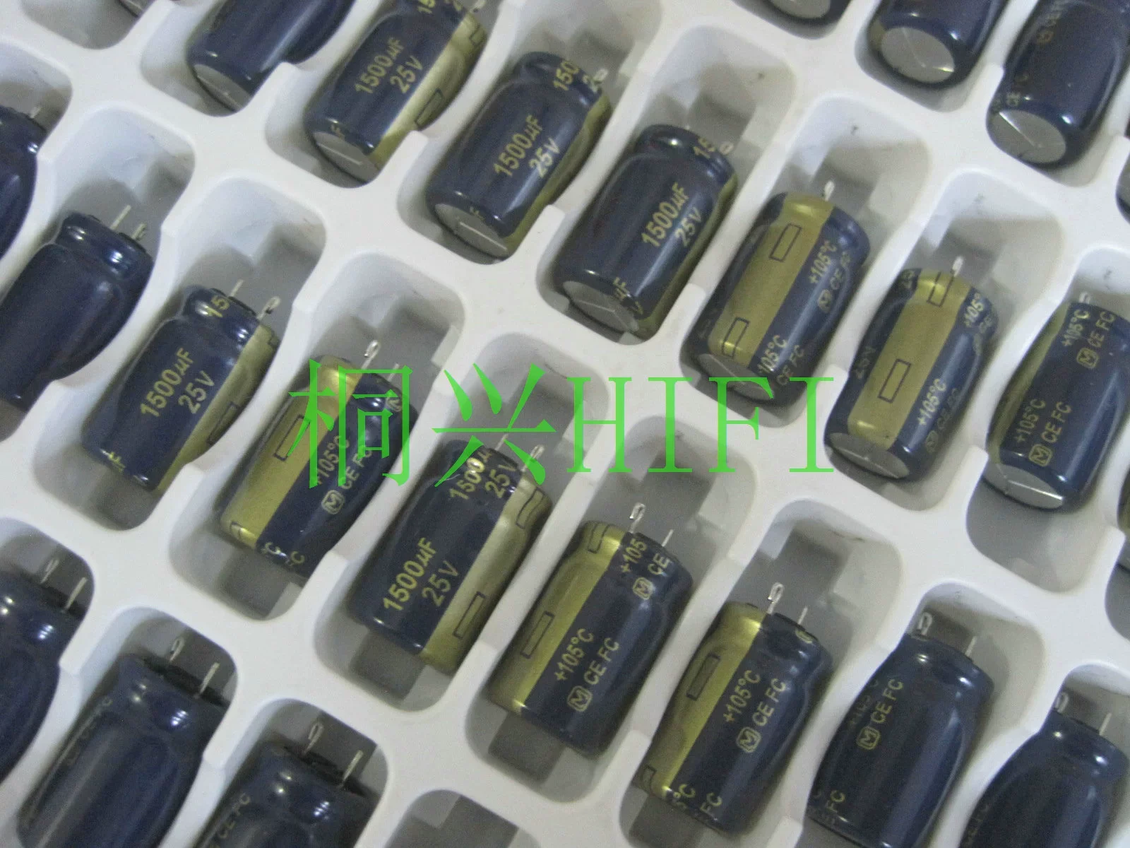 10PCS Matsushita FC 16V 25V 35V 50V 63V 100V 5600UF 3300UF 1800UF 1200UF 1000UF 220UF Audio Electrolytic Capacitor 105 degrees