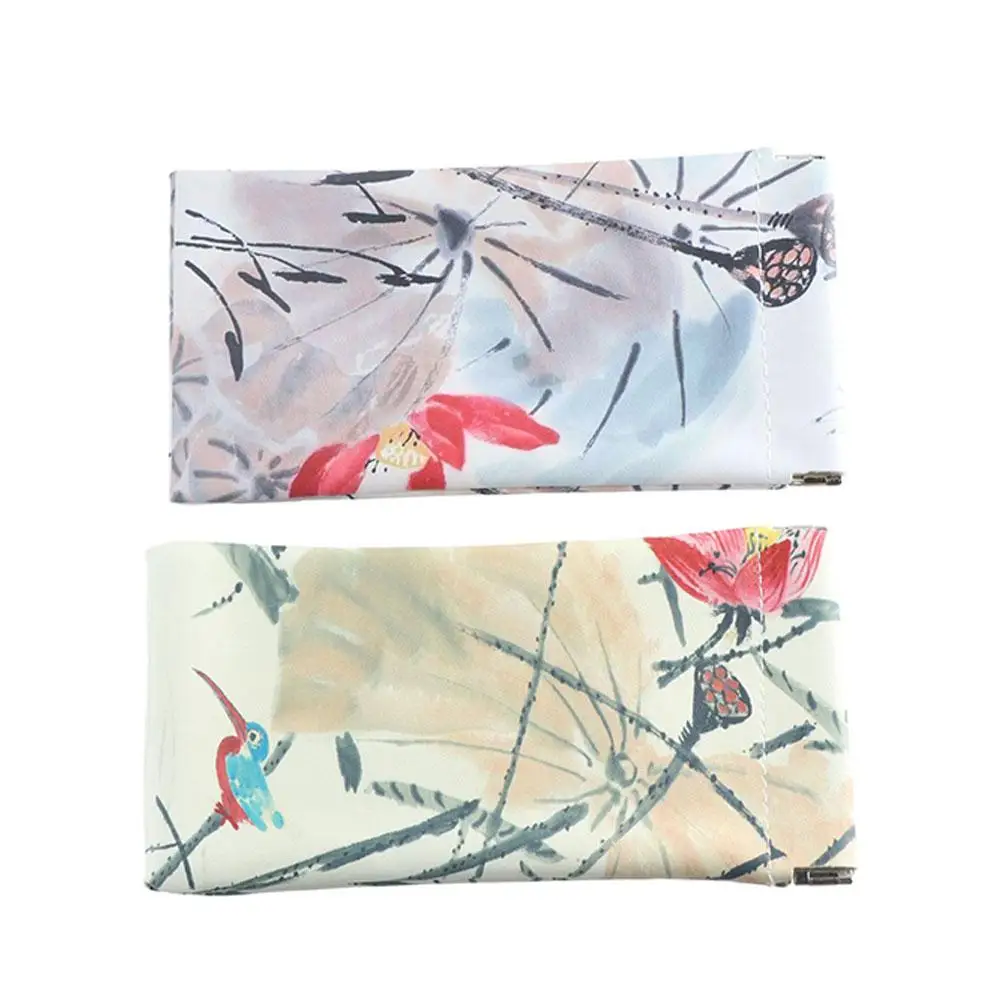 

Chinese Ink Painting Self-closing Glasses Case Lotus Leaf PU Leather Pu Leather Glasses Case Flower Large Capacity