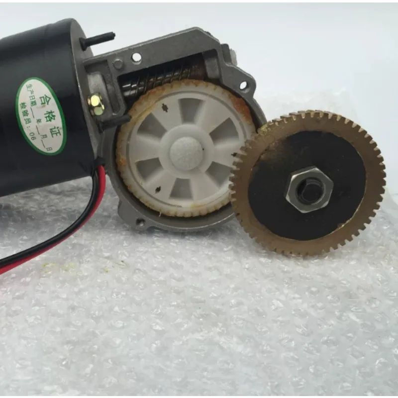 DC12V~24V 60W 5N.M 10rpm-70rpm Gear Worm And Gear Motor With Positive Tnversion and Self Locking