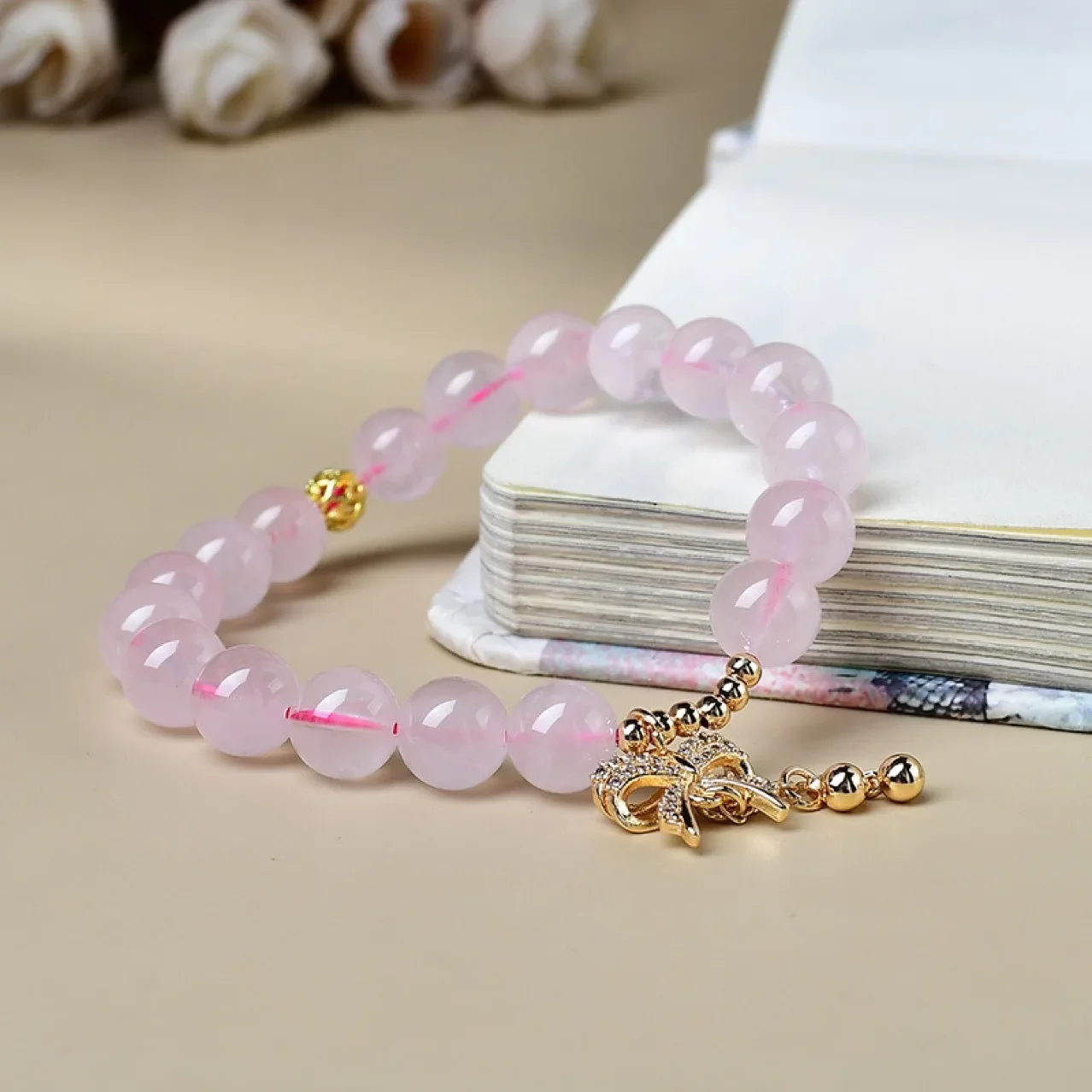 

Natural Powder Crystal Butterfly Bracelet Women's Light Luxury Light Luxury Fashion Lucky Bracelet, Original Design