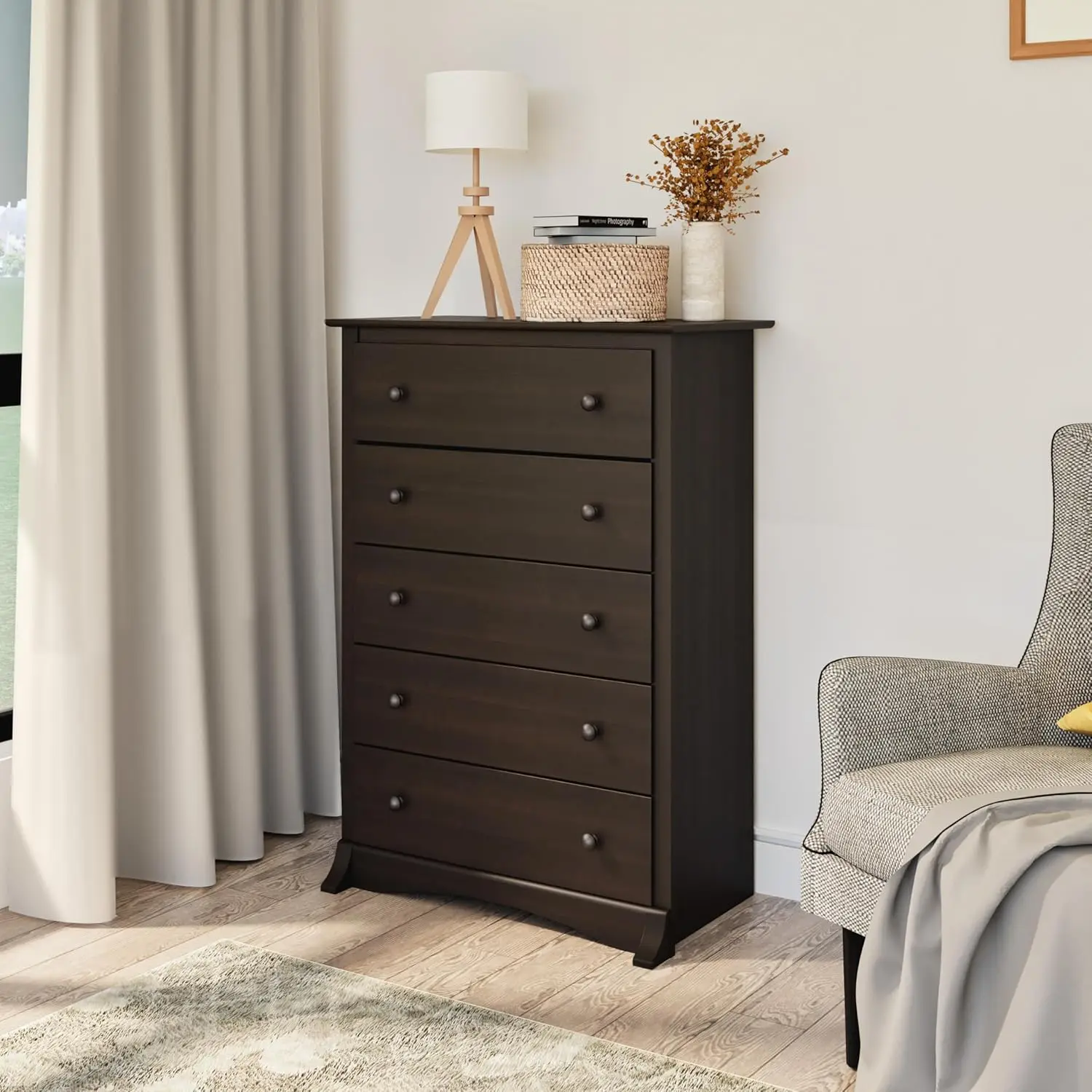 5-Drawer Chest for Bedroom - Spacious and Stylish Chest of Drawers, Measuring 17.75"D x 31.5"W x 44.75"H