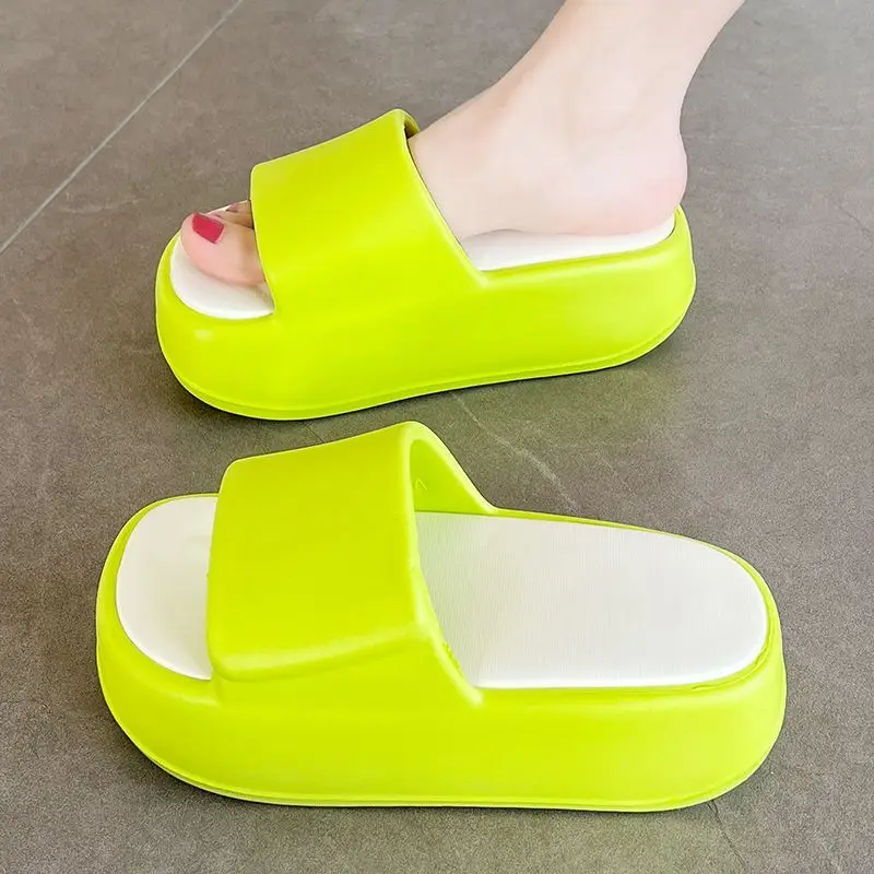 새로운 24시간 배송 무취 EVA 슬리퍼 여성 여름 하이 청키 슈즈 여성 하이 플랫폼 클로그 슬리퍼 여성 키높이 신발