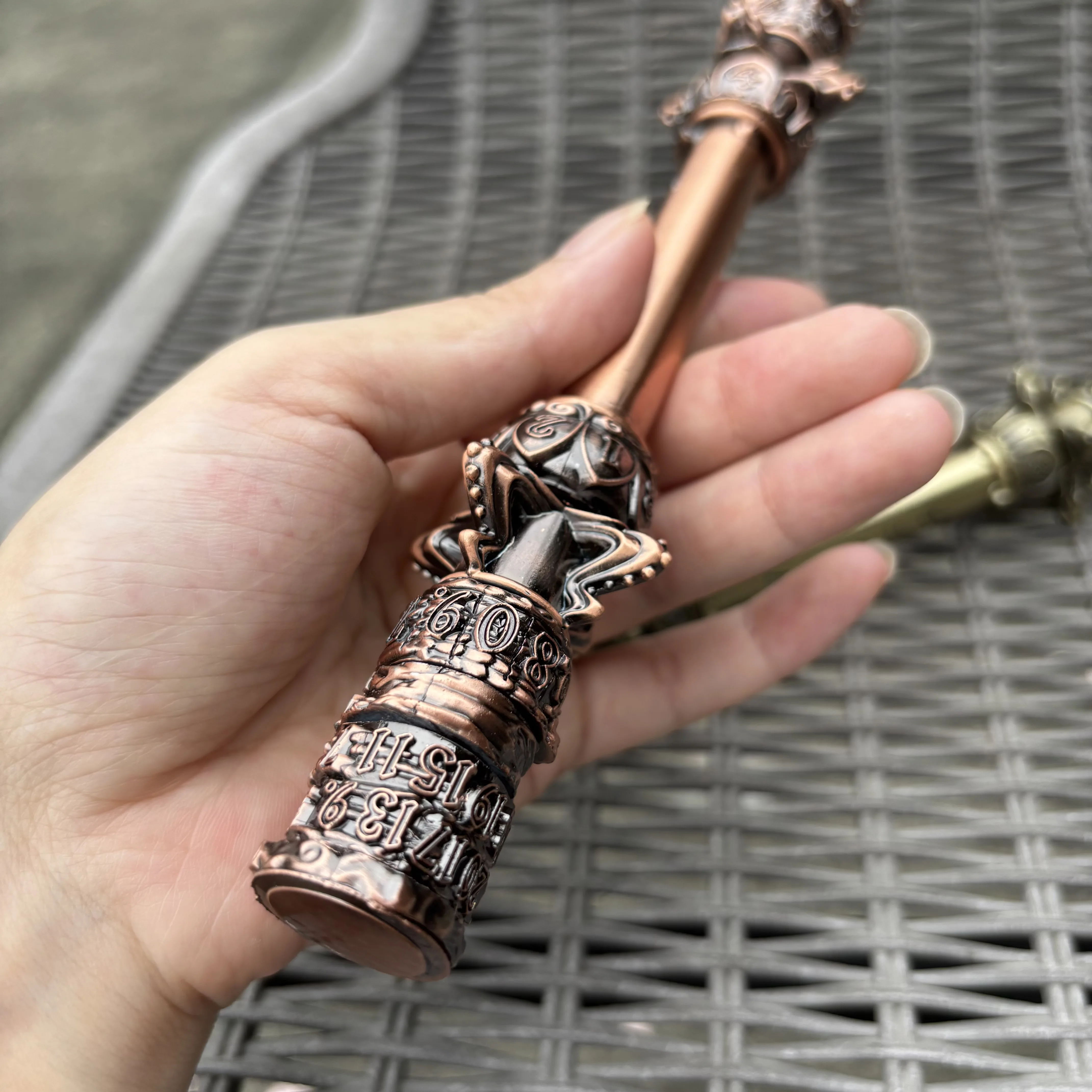 Golden Cudgel EDC 골든 후프 피젯 스피너는 성인 스트레스 요소 선물을 완화합니다. 금속 손가락 장난감