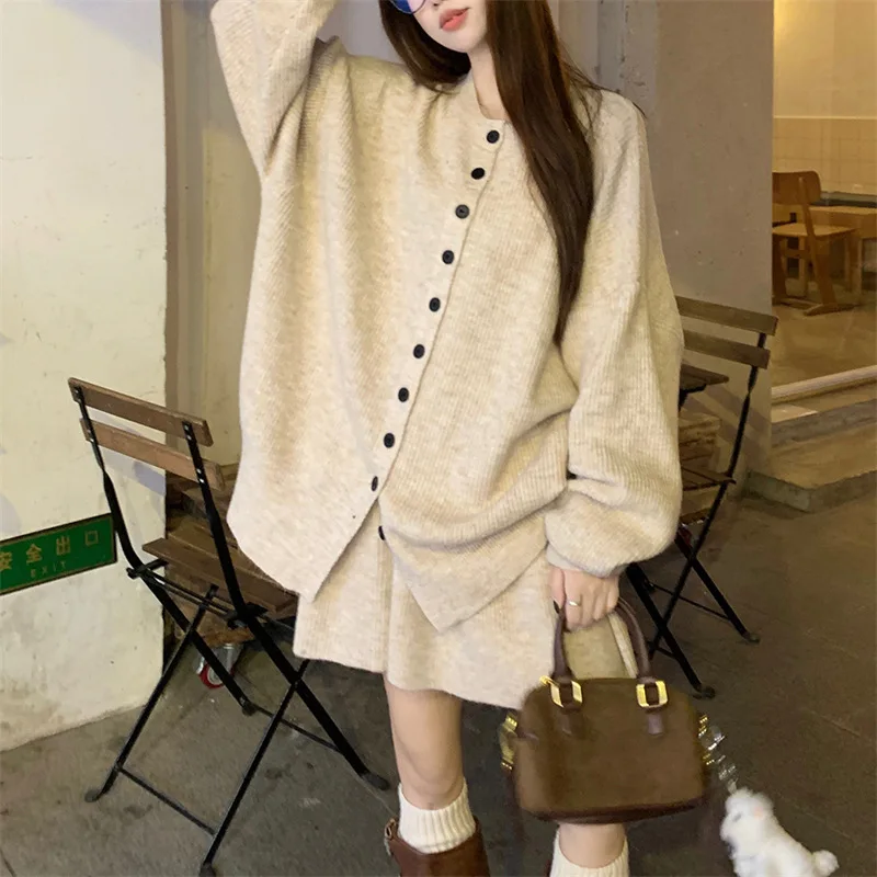

Simple All-match Knitted Skirt Two Piece Set Women Single-breasted Sweater Cardigan Mini Skirts Knitwear Sets Elegant Clothing