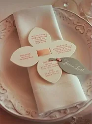 50pcs Custom Laser Cut Flower Table Menu Card with Small Tag Name Print 250g Pearl Paper Wedding Program Card Birthday Card