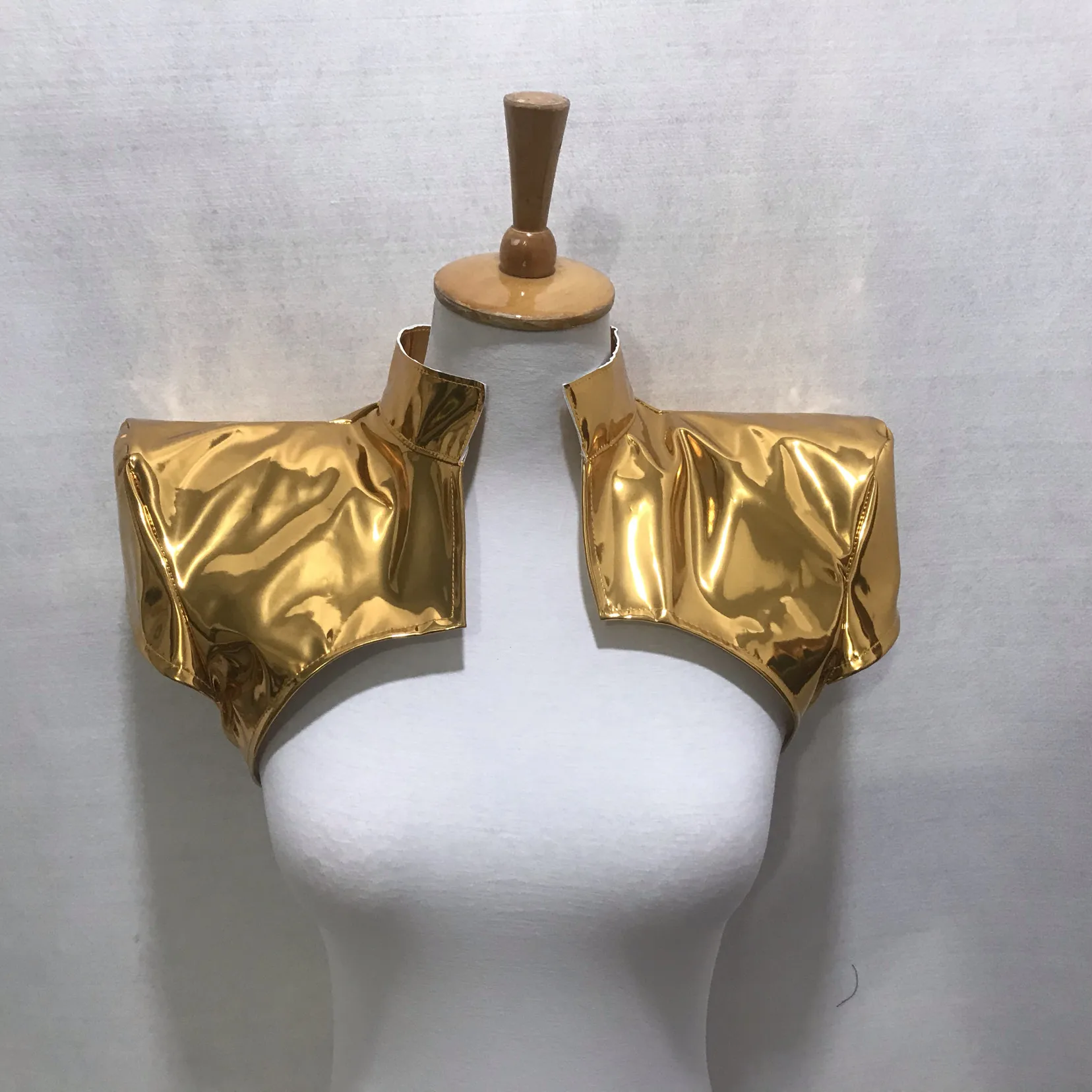 Unisex Gold Silver Leather Shoulder Pad Armor Jazz Dance Vest Male Women Dancer Team Performance Clothes Bar Stage Accessories