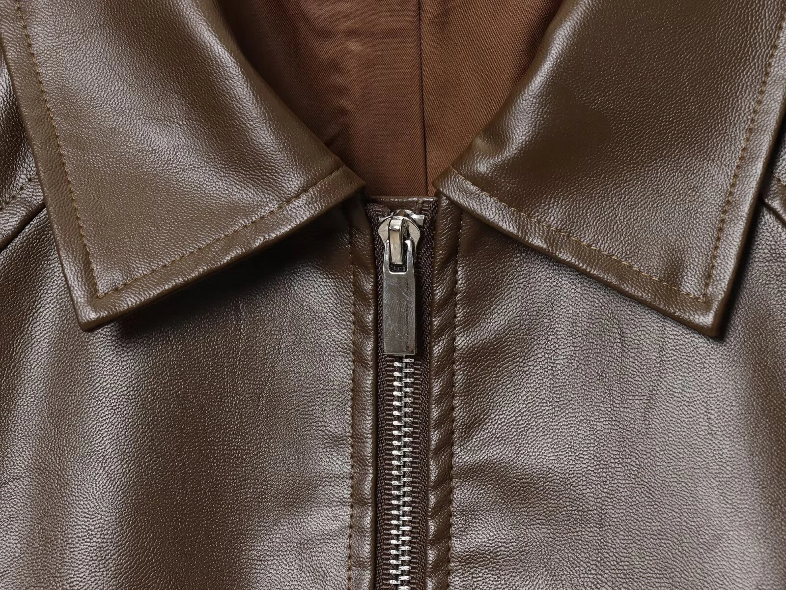 DEEABAE Jesienna Nowa Damska Europejsko-Amerykańska Kurtka ze Sznurkiem, Imitacja Skóry PU, Klapa, Zamek Błyskawiczny, Luźny Krój