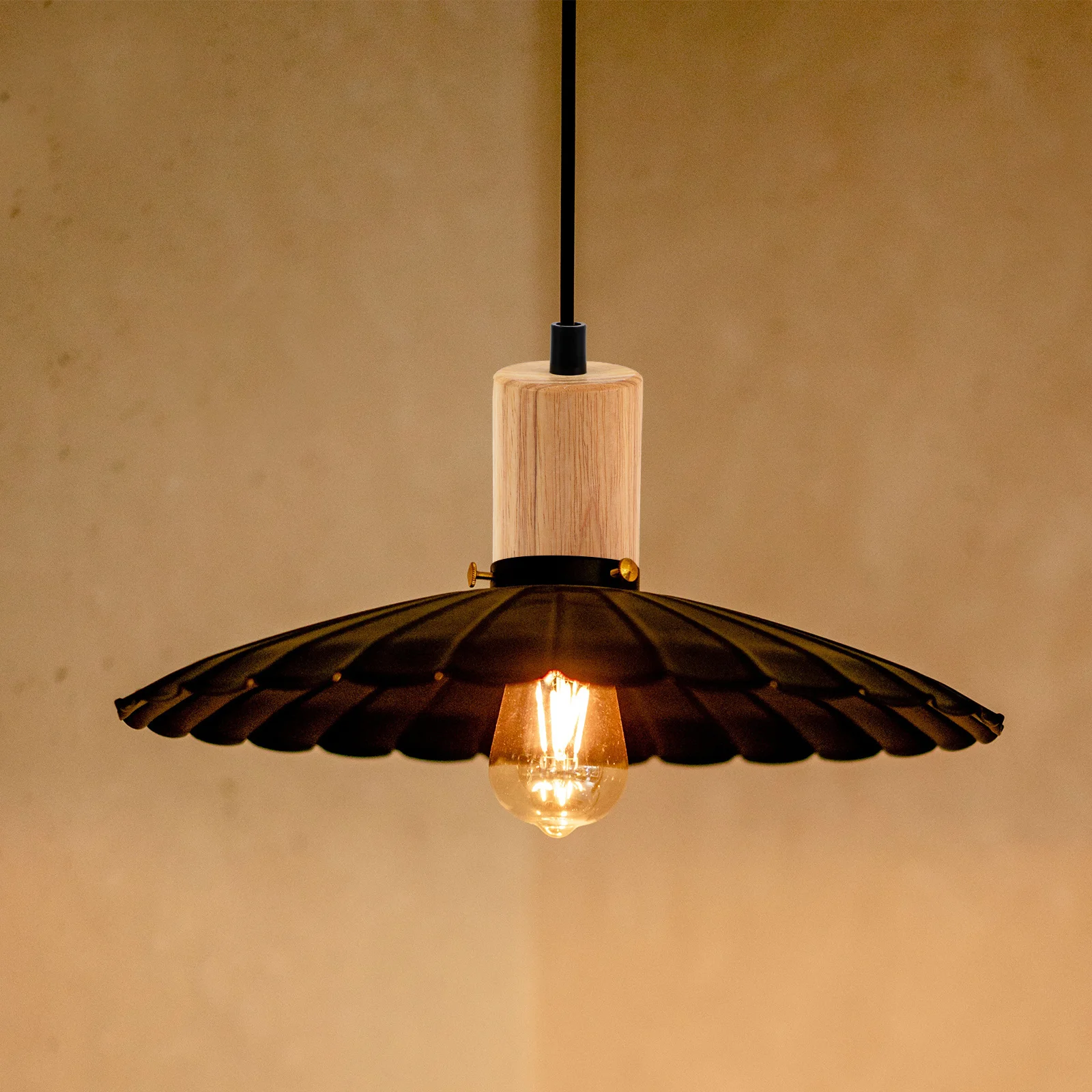 

Wooden Lamp Holder E27 Bulb Socket Modern Hanging Light Adapter Ivory Color Random Chandelier Lamp Holder Light Bulb Adapter