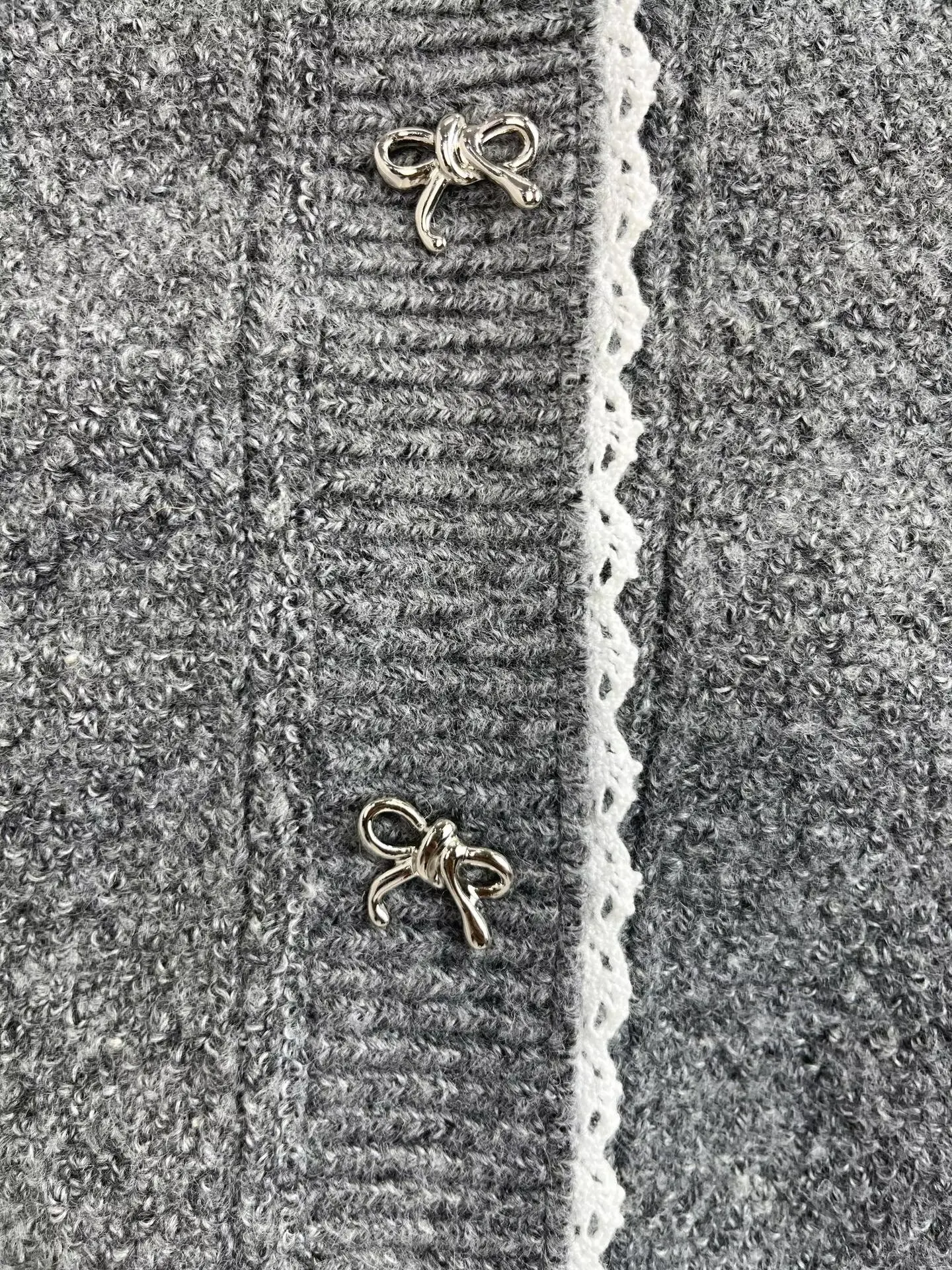 Style européen et américain coréen automne et hiver nouveau style polyvalent mince pull superposé pull cardigan polyvalent