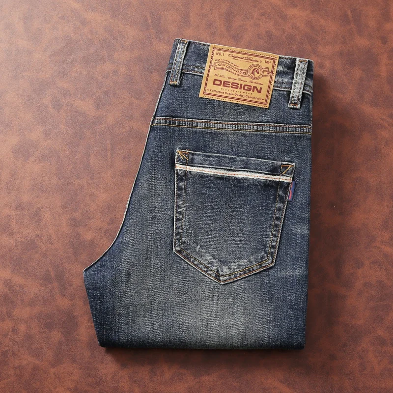 Jeans da uomo in stile europeo e americano retrò, bianco lucido, elastico, vestibilità slim, abbigliamento da uomo moda autunnale