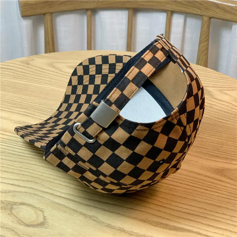 Retro Checkerboard Plaid R Letter Baseball Cap Man Women High Quality Streetwear Hip Hop Style Adjustable Back Buckle Sun Hat