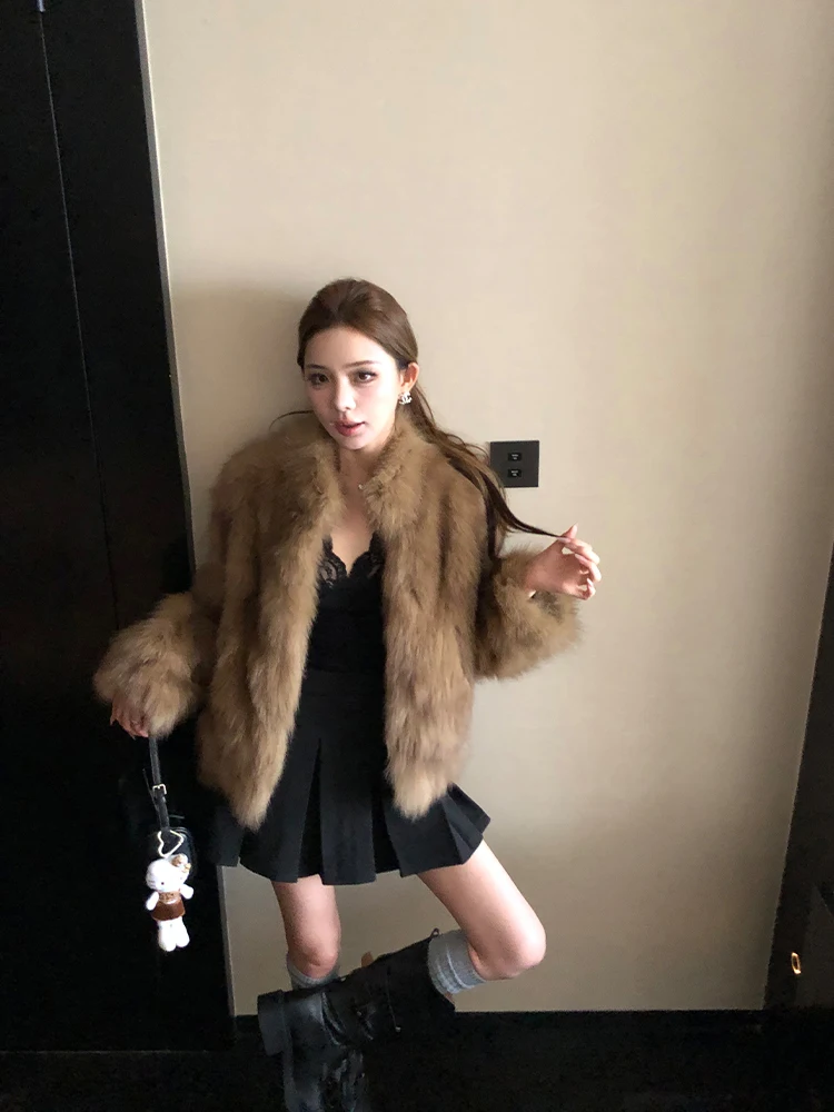 Sunshine Island Casaco de pele de raposa inteira importado finlandês, um best-seller de inverno para mulheres. Casaco de pele real